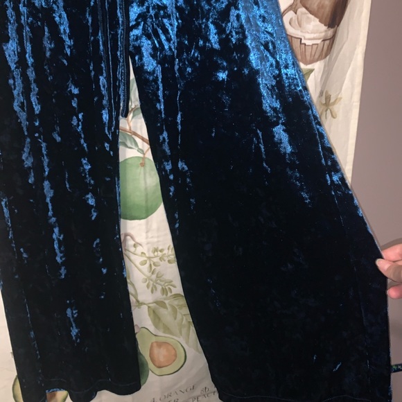 Urban Outfitters green velvet flowy pants - Picture 2 of 3
